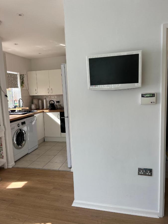 Sixty Four Apartment Мъмбълс Екстериор снимка